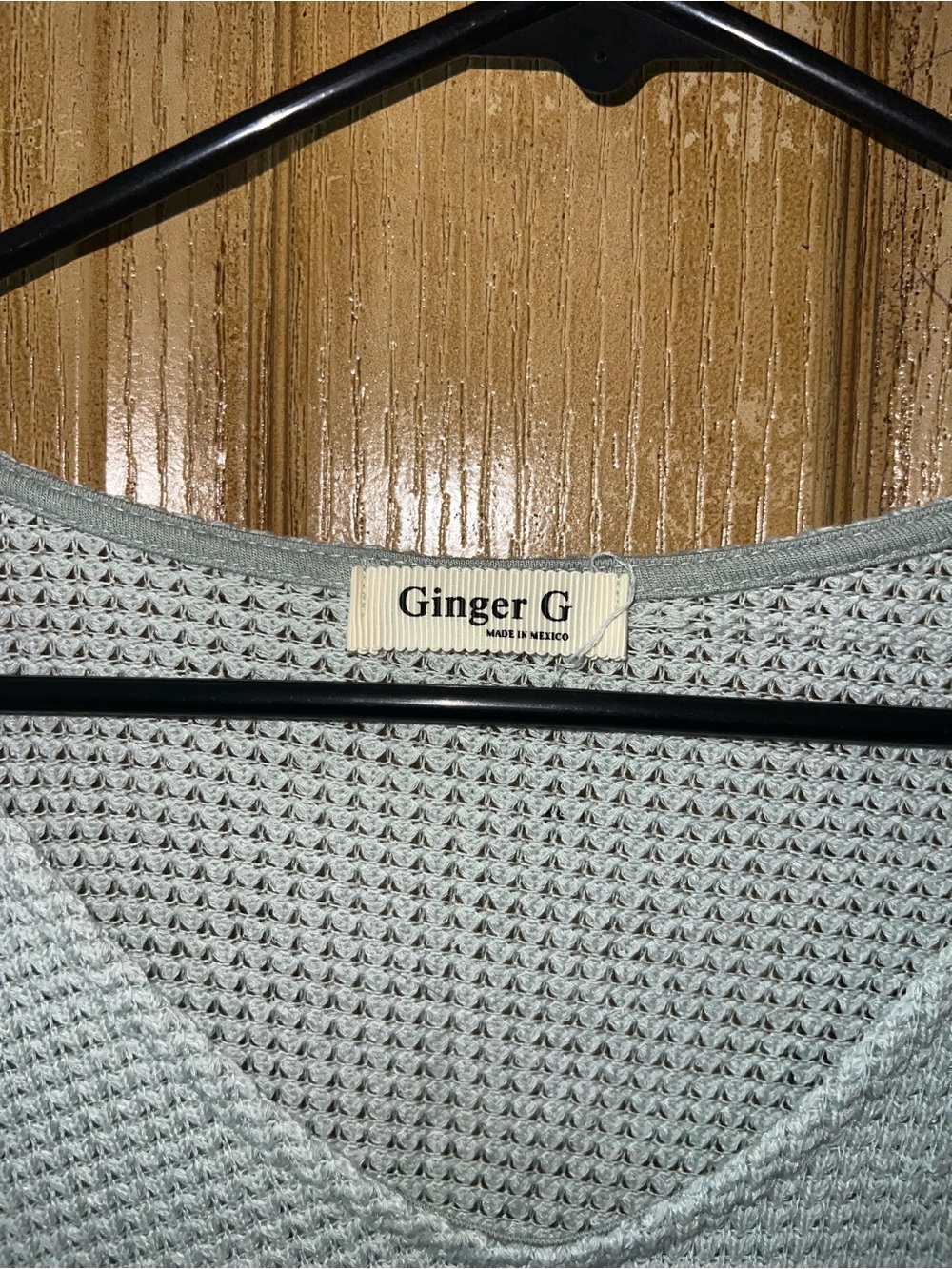 Ginger G Light Mint Waffle Knit V-Neck Sweater. Size large - Picture 3 of 3